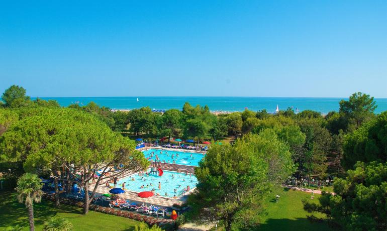 iltridente it vacanze-di-agosto-in-casa-mobile-a-bibione-in-camping-village-con-piscina 016