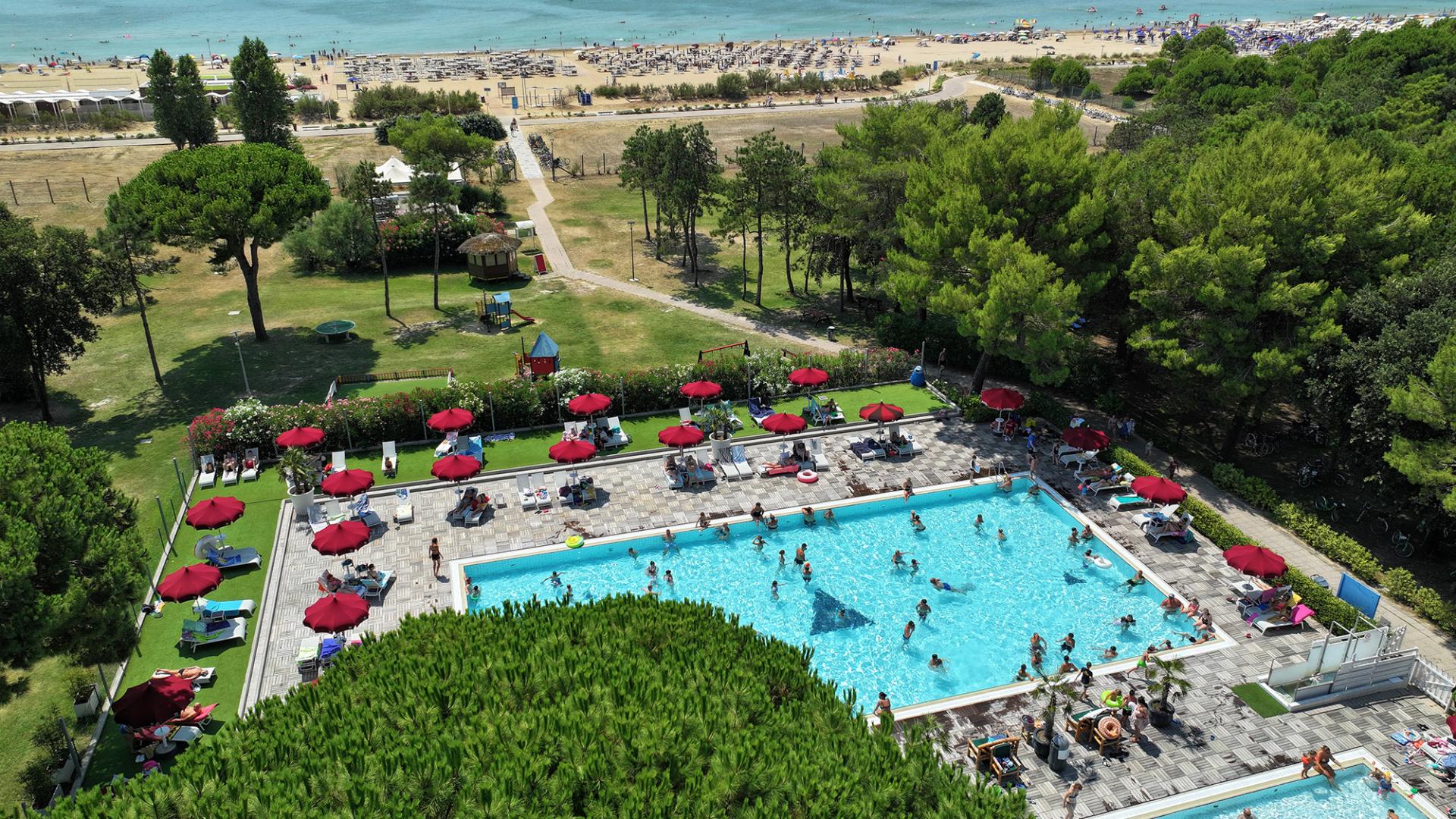 iltridente it piscina-camping-il-tridente 001